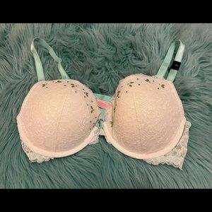 Victoria’s Secret Dream Angels Push Up Bra, Bridal Collection. NWT